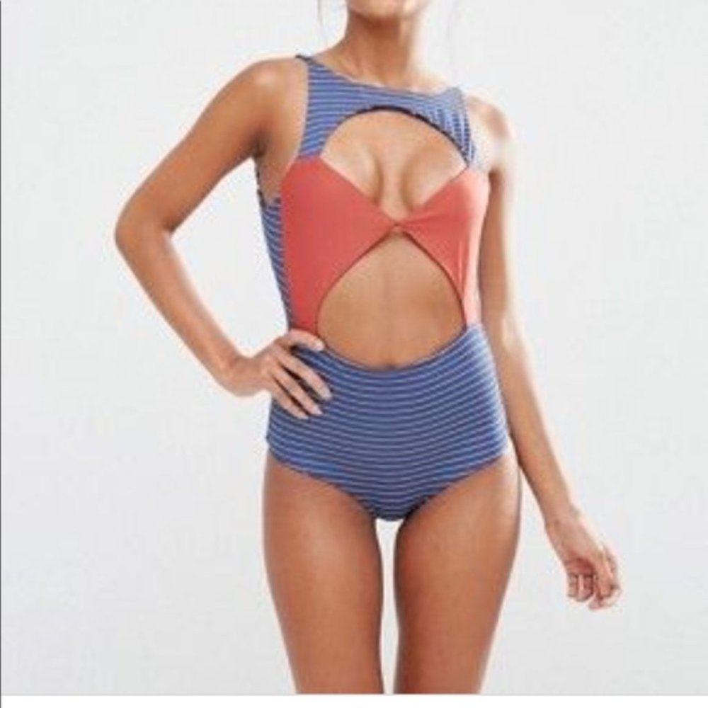 Boys and Arrows one-piece size small